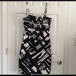 LAST CALL! White House black and white dress.